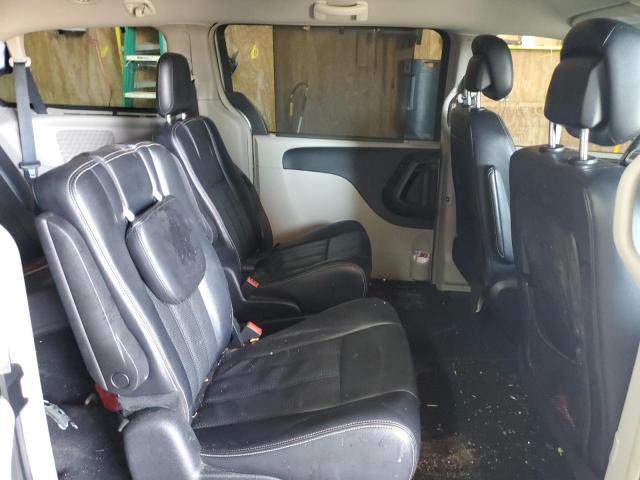 Photo 11 from auction – 2015 CHRYSLER TOWN & COU with VIN 2C4RC1CGXFR504339