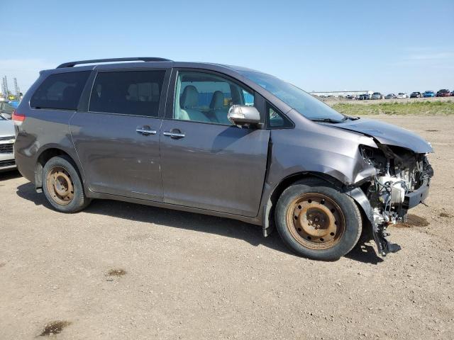 Photo 4 from auction – 2014 TOYOTA SIENNA XLE with VIN 5TDDK3DC4ES087164