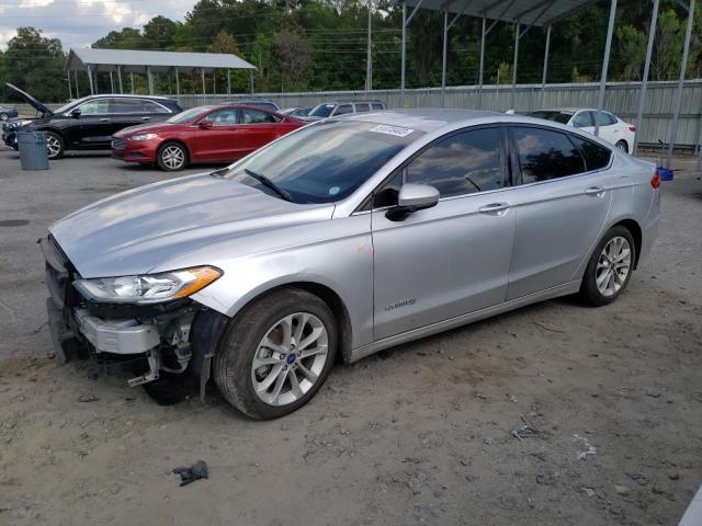 FORD FUSION SE 2019 with VIN 3FA6P0LU7KR106068 - Photo from auction