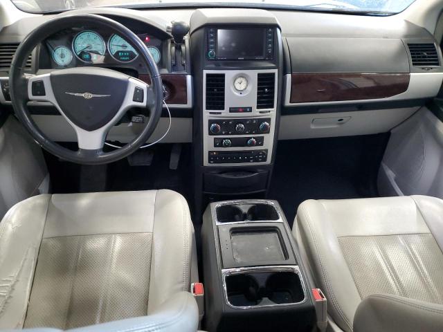 Photo 8 from auction – 2010 CHRYSLER TOWN & COU with VIN 2A4RR8DX9AR394991