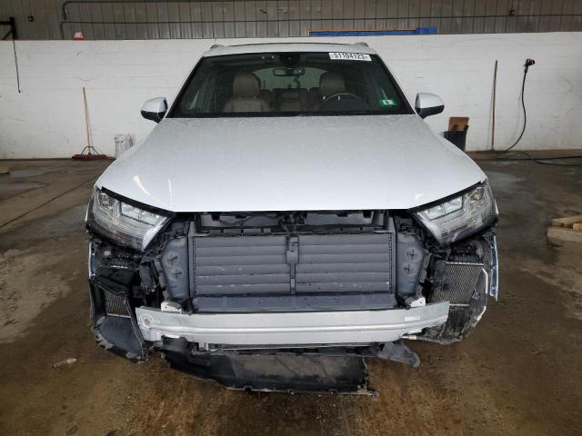 Photo 5 from auction – 2017 AUDI Q7 PREMIUM with VIN WA1LAAF72HD016753