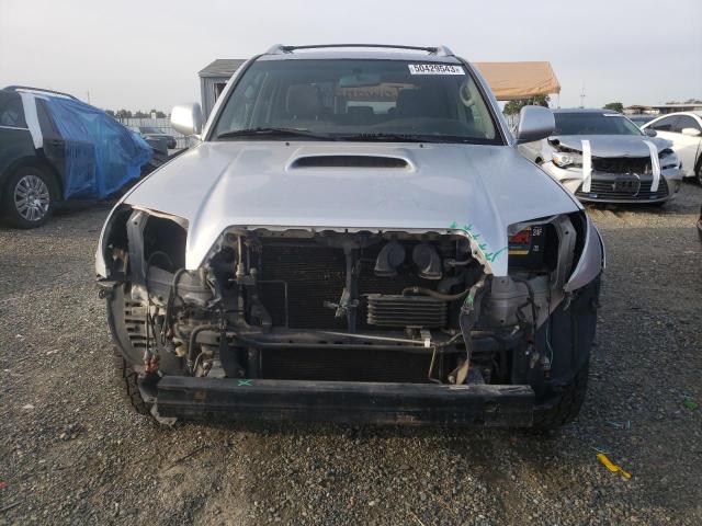 Photo 5 from auction – 2004 TOYOTA 4RUNNER SR with VIN JTEZT14R648005039