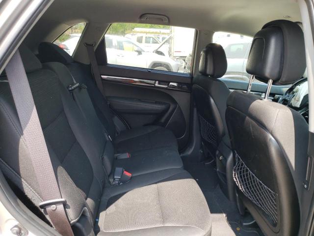 Photo 11 from auction – 2014 KIA SORENTO LX with VIN 5XYKTDA65EG503115