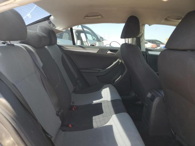 Photo 10 from auction – 2018 VOLKSWAGEN JETTA S with VIN 3VW2B7AJ2JM214650