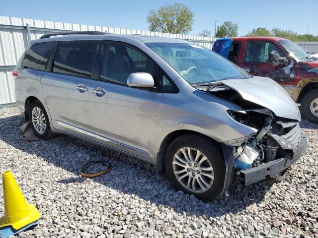 Photo 4 from auction – 2011 TOYOTA SIENNA XLE with VIN 5TDYK3DC9BS080627