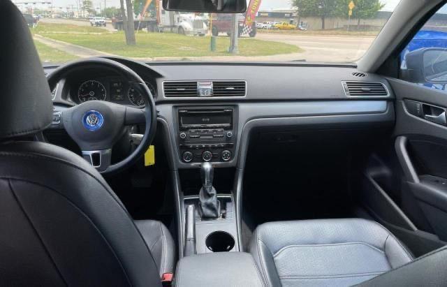 Photo 9 from auction – 2015 VOLKSWAGEN PASSAT S with VIN 1VWAS7A32FC012378