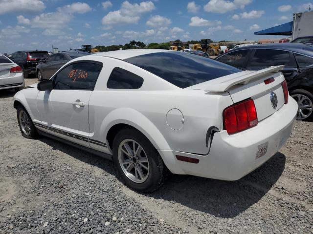 Photo 2 from auction – 2005 FORD MUSTANG with VIN 1ZVFT80N455135341