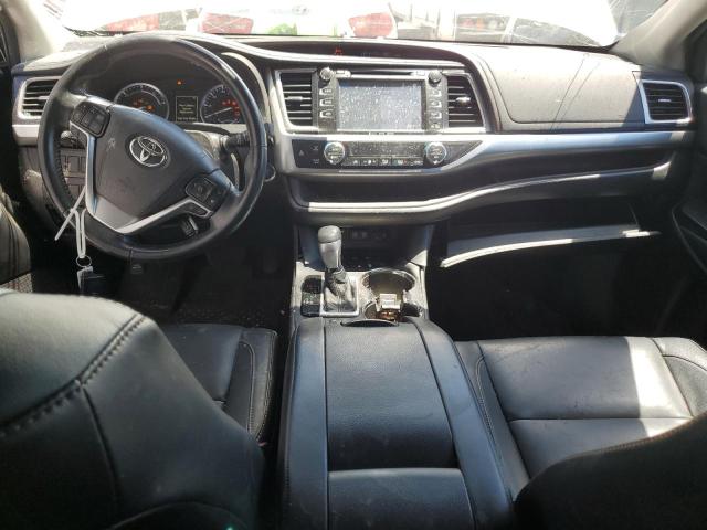 Photo 8 from auction – 2018 TOYOTA HIGHLANDER with VIN 5TDJGRFH4JS041425