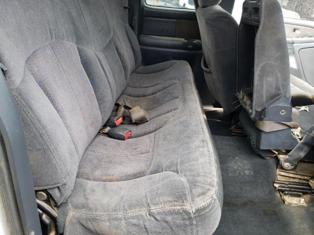 Photo 10 from auction – 2000 CHEVROLET SILVERADO with VIN 1GCEC19V6YZ145343
