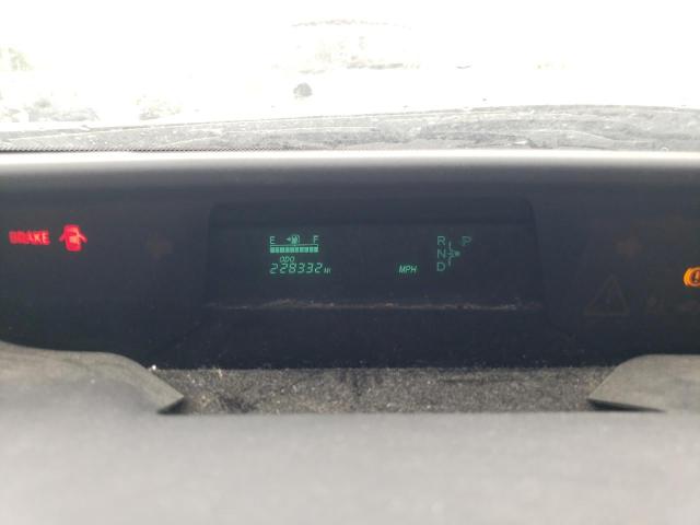 Photo 9 from auction – 2004 TOYOTA PRIUS with VIN JTDKB20U740102161