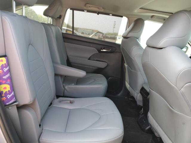 Photo 11 from auction – 2021 TOYOTA HIGHLANDER with VIN 5TDHZRBH2MS082039