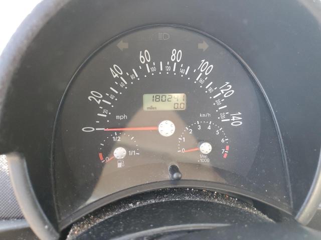 Photo 9 from auction – 2000 VOLKSWAGEN NEW BEETLE with VIN 3VWBC21C2YM460982