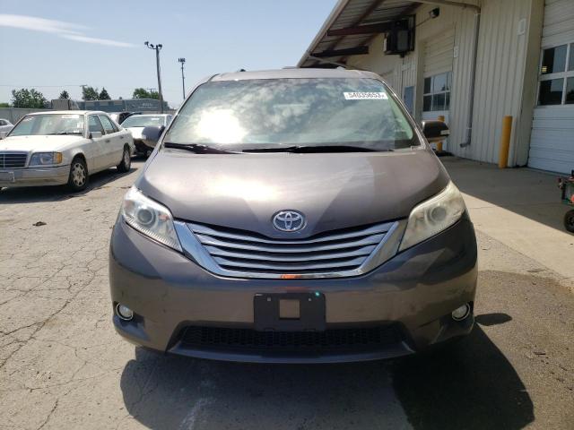 Photo 5 from auction – 2013 TOYOTA SIENNA XLE with VIN 5TDDK3DC9DS049783
