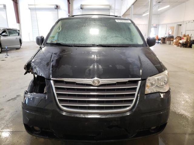 Photo 5 from auction – 2010 CHRYSLER TOWN & COU with VIN 2A4RR5D19AR432794