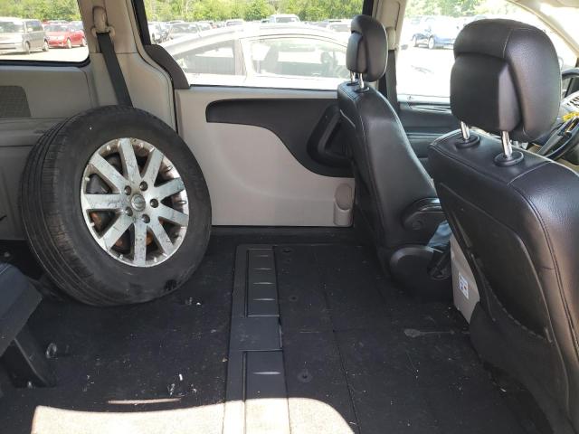 Photo 11 from auction – 2013 CHRYSLER TOWN & COU with VIN 2C4RC1BGXDR691676
