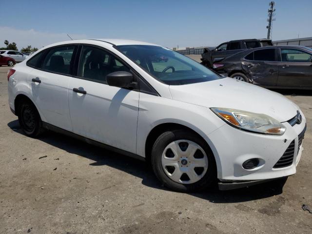Photo 4 from auction – 2012 FORD FOCUS S with VIN 1FAHP3E22CL454981