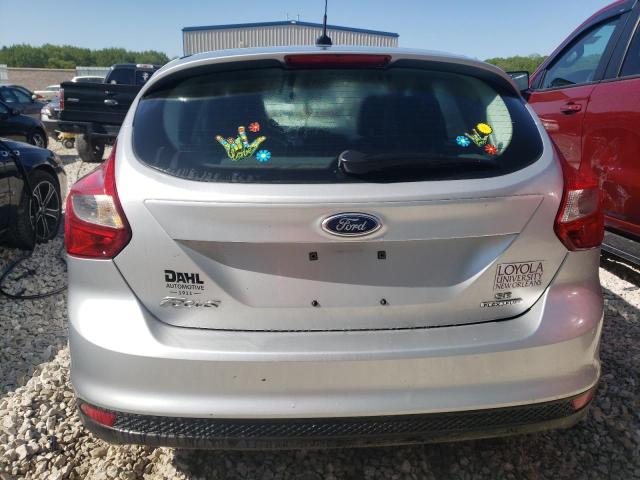 Foto 6 de la subasta – 2014 FORD FOCUS SE con VIN 1FADP3K27EL462872