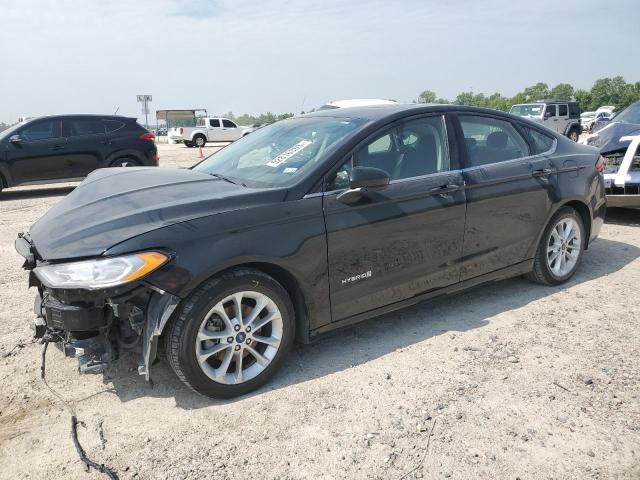 FORD FUSION SE 2019 with VIN 3FA6P0LU1KR121195 - Photo from auction