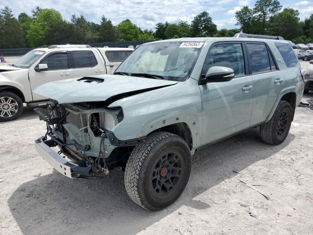 TOYOTA 4RUNNER SR 2022 with VIN JTERU5JR1N5984349 - Photo from auction