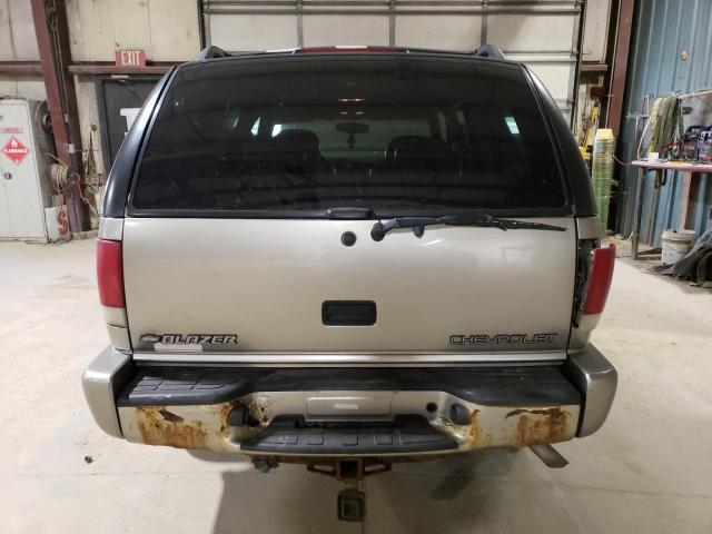 Photo 6 from auction – 2000 CHEVROLET BLAZER with VIN 1GNDT13W9Y2115136