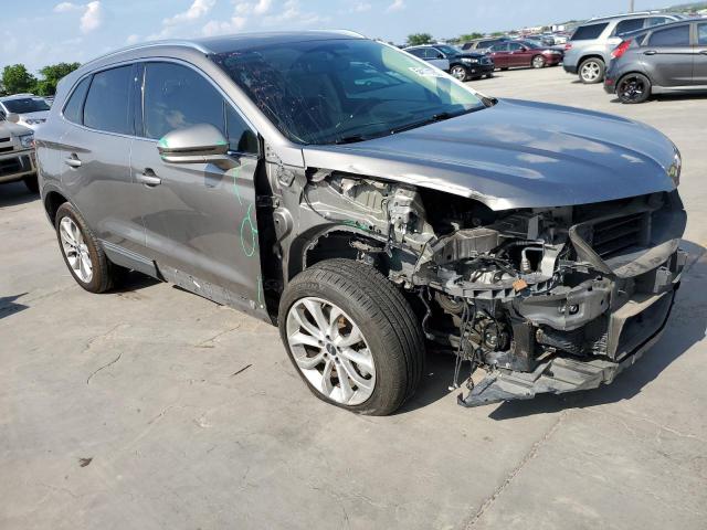 Photo 4 from auction – 2016 LINCOLN MKC SELECT with VIN 5LMCJ2C93GUJ12612