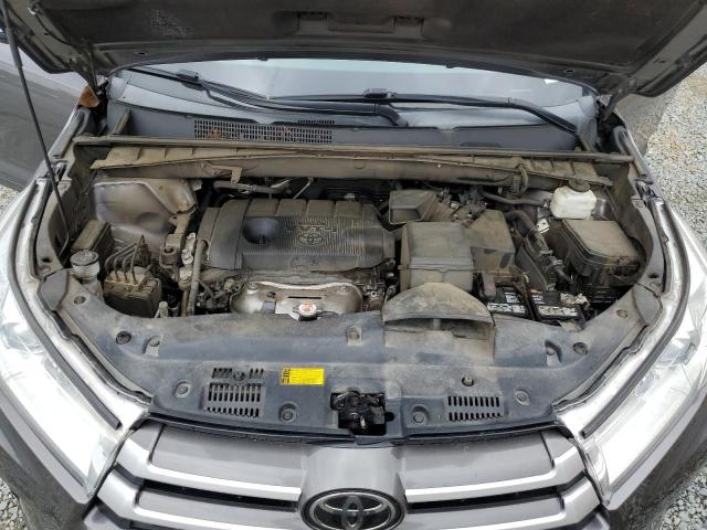 Photo 12 from auction – 2019 TOYOTA HIGHLANDER with VIN 5TDZARFH2KS045950