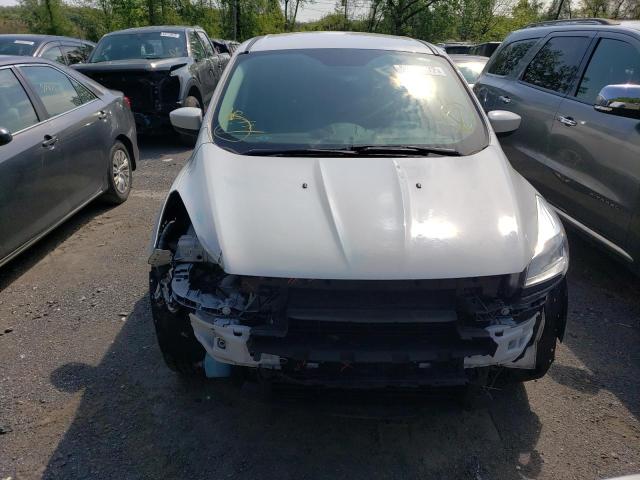 Photo 5 from auction – 2016 FORD ESCAPE SE with VIN 1FMCU9GX7GUB42711