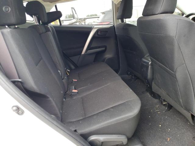 Photo 10 from auction – 2018 TOYOTA RAV4 LE with VIN JTMZFREV4JJ150283