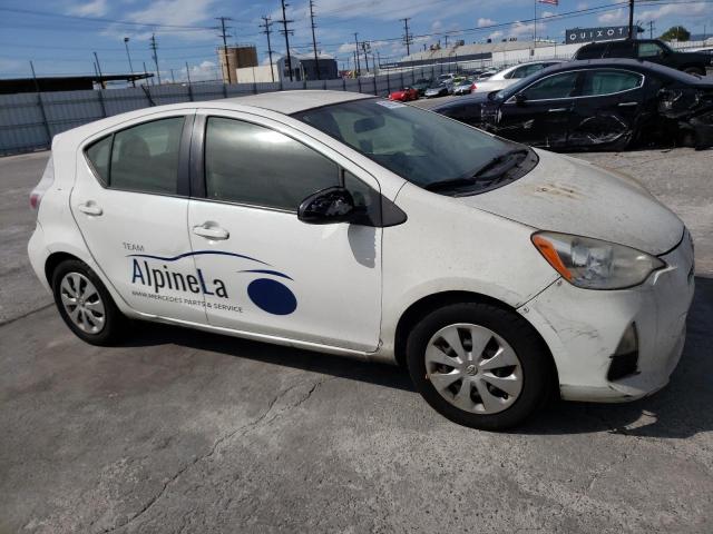 Photo 4 from auction – 2014 TOYOTA PRIUS C with VIN JTDKDTB38E1570805