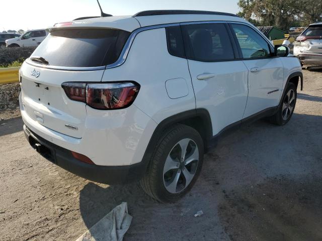 Photo 3 from auction – 2017 JEEP COMPASS LA with VIN 3C4NJDBB4HT657844