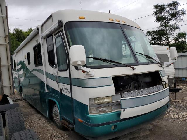 FREIGHTLINER CHASSIS X 2000 with VIN 4UZ6XJCA9YCH16856 - Photo from auction