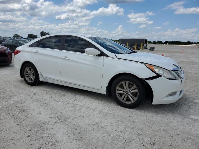 Photo 4 from auction – 2013 HYUNDAI SONATA GLS with VIN 5NPEB4AC0DH670382