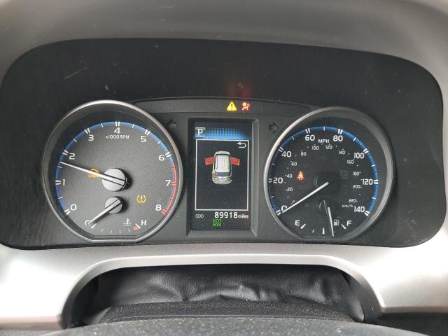 Photo 9 from auction – 2017 TOYOTA RAV4 XLE with VIN JTMRFREV1HJ708312