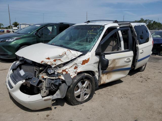 DODGE GRAND CARA 2005 with VIN 2D4GP44L65R159384 - Photo from auction