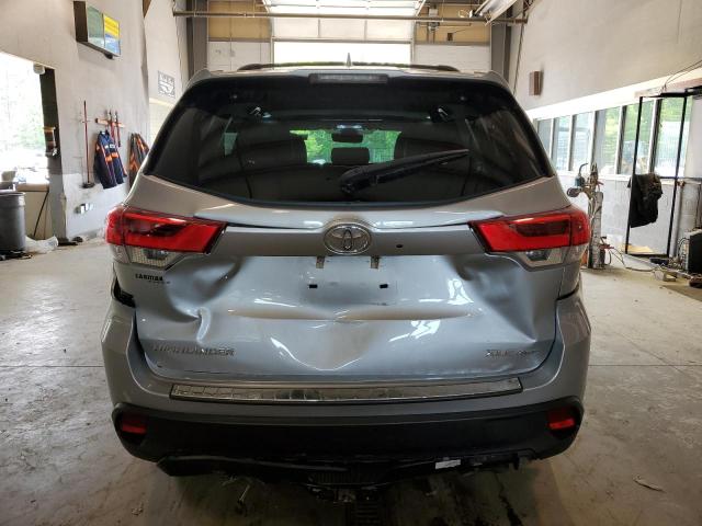 Photo 6 from auction – 2019 TOYOTA HIGHLANDER with VIN 5TDJZRFH7KS602616