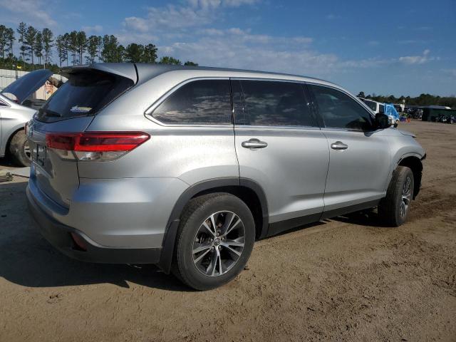 Photo 3 from auction – 2019 TOYOTA HIGHLANDER with VIN 5TDBZRFH9KS719604