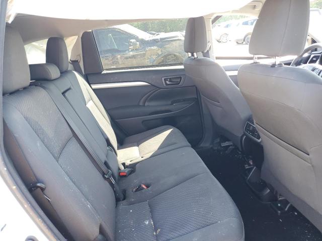 Photo 11 from auction – 2018 TOYOTA HIGHLANDER with VIN 5TDBZRFH1JS887266