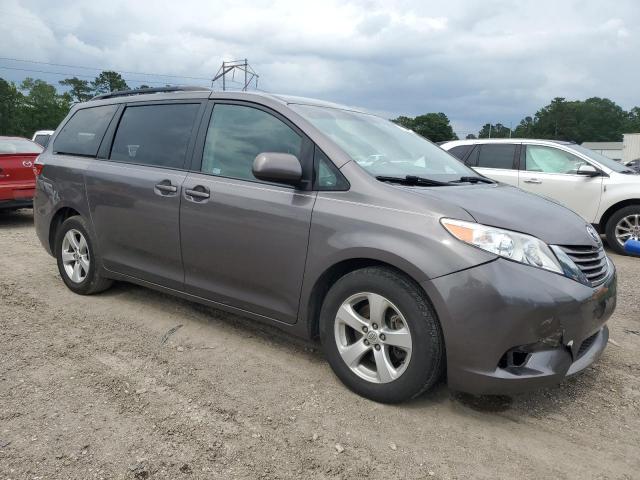 Photo 4 from auction – 2015 TOYOTA SIENNA LE with VIN 5TDKK3DC6FS591529