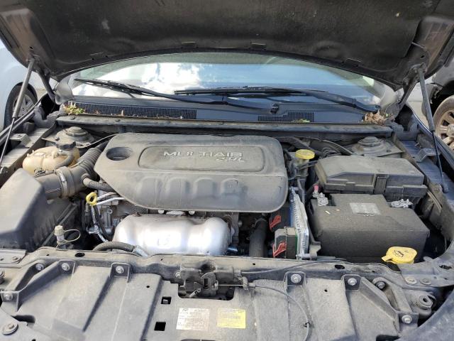 Photo 11 from auction – 2015 CHRYSLER 200 LIMITE with VIN 1C3CCCAB4FN572176