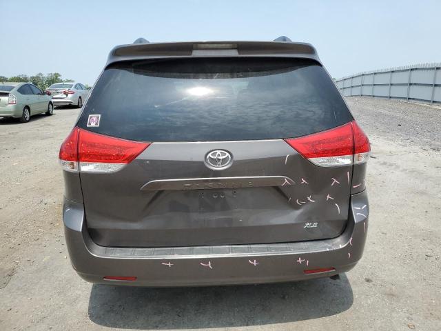 Photo 6 from auction – 2013 TOYOTA SIENNA XLE with VIN 5TDYK3DC8DS388570