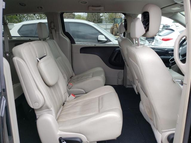 Photo 11 from auction – 2015 CHRYSLER TOWN & COU with VIN 2C4RC1BG9FR621024