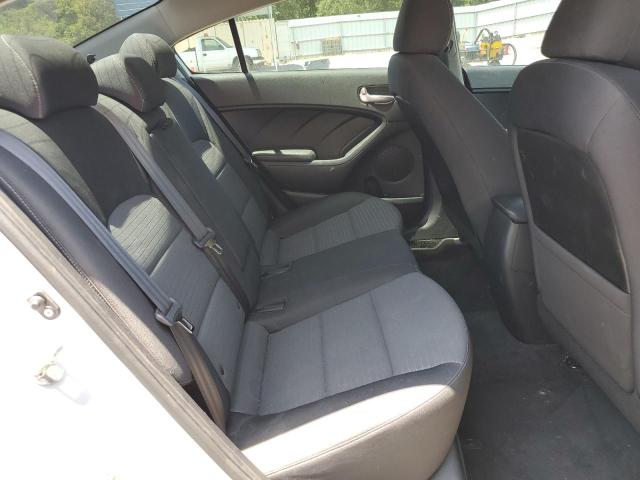 Photo 10 from auction – 2018 KIA FORTE LX with VIN 3KPFL4A72JE182510
