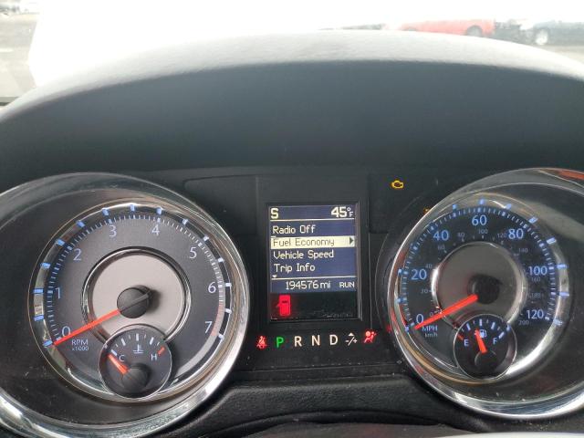 Photo 9 from auction – 2015 CHRYSLER TOWN & COU with VIN 2C4RC1BG1FR673084