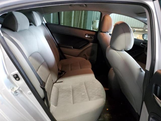 Photo 10 from auction – 2015 KIA FORTE LX with VIN KNAFK4A60F5349652