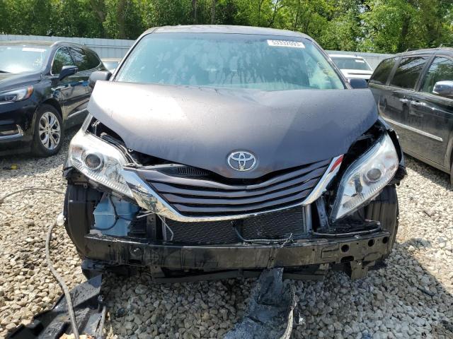 Photo 5 from auction – 2015 TOYOTA SIENNA LE with VIN 5TDKK3DC9FS545855