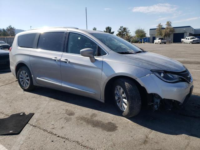 Photo 4 from auction – 2018 CHRYSLER PACIFICA T with VIN 2C4RC1BG5JR110385