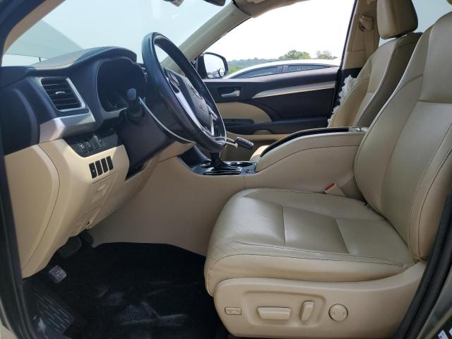 Photo 7 from auction – 2017 TOYOTA HIGHLANDER with VIN 5TDJZRFHXHS384227