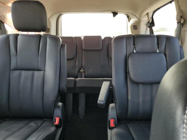 Photo 10 from auction – 2015 CHRYSLER TOWN & COU with VIN 2C4RC1BG2FR505695