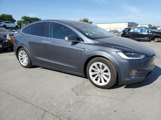 Photo 4 from auction – 2017 TESLA MODEL X with VIN 5YJXCAE2XHF050083