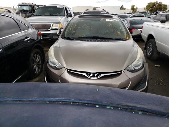 Photo 5 from auction – 2016 HYUNDAI ELANTRA SE with VIN 5NPDH4AE3GH772498